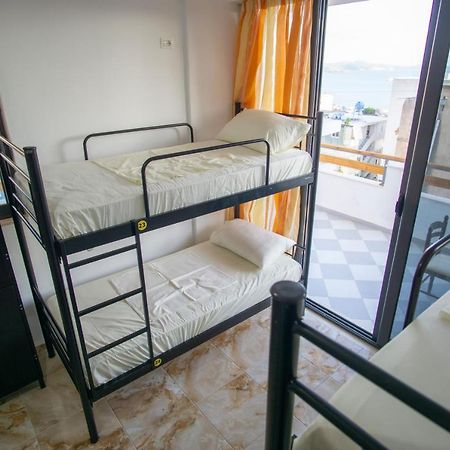 Wallaby Hostel ساراندا المظهر الخارجي الصورة