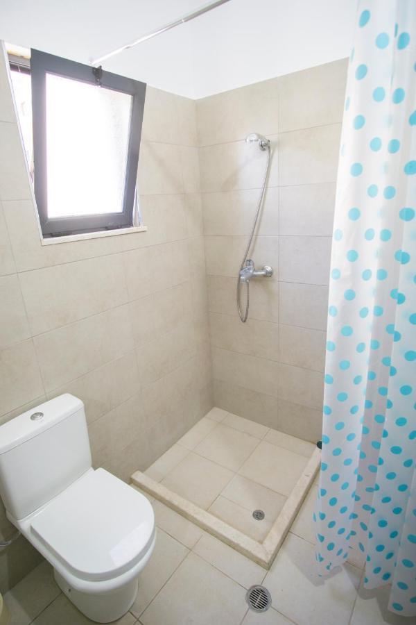 Wallaby Hostel ساراندا المظهر الخارجي الصورة