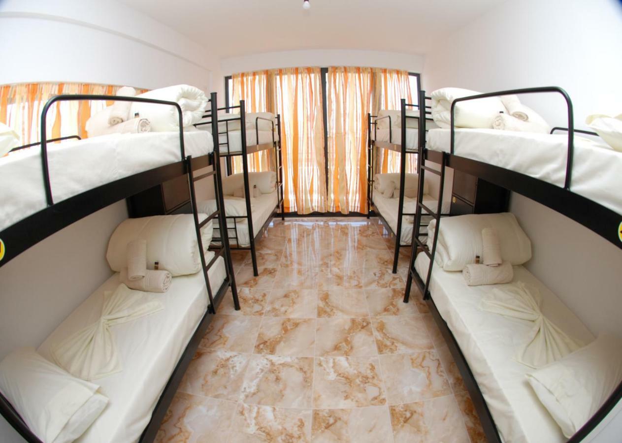 Wallaby Hostel ساراندا المظهر الخارجي الصورة