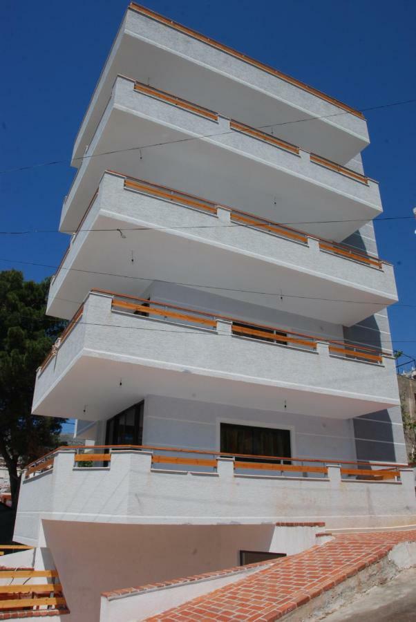 Wallaby Hostel ساراندا المظهر الخارجي الصورة